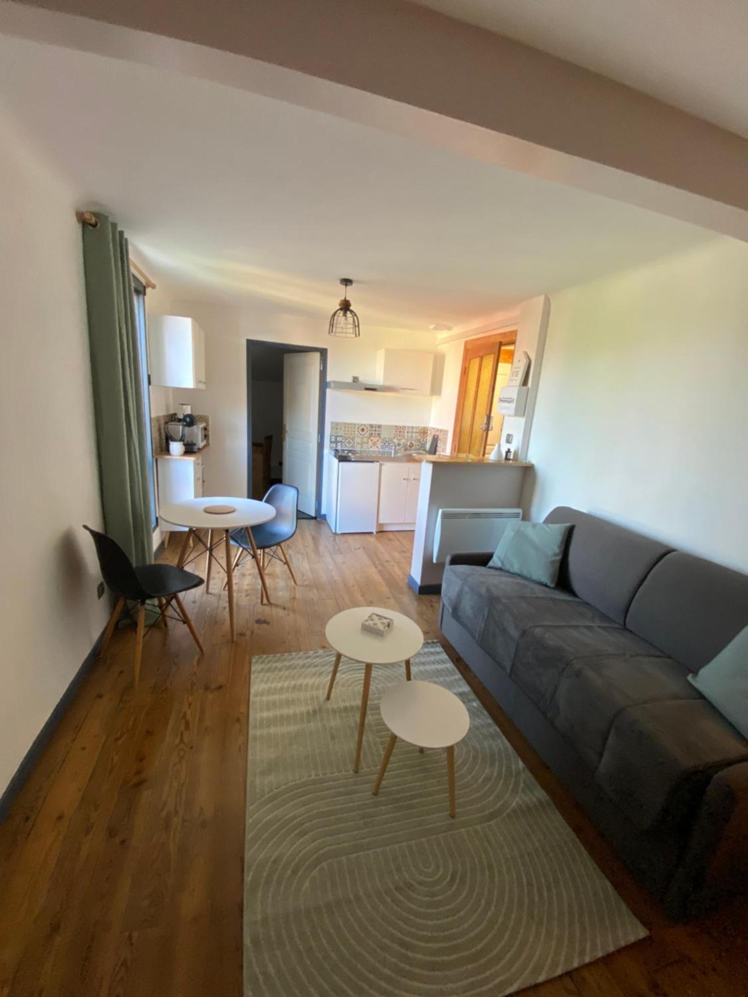 Tomeline Apartment Tartas Bagian luar foto