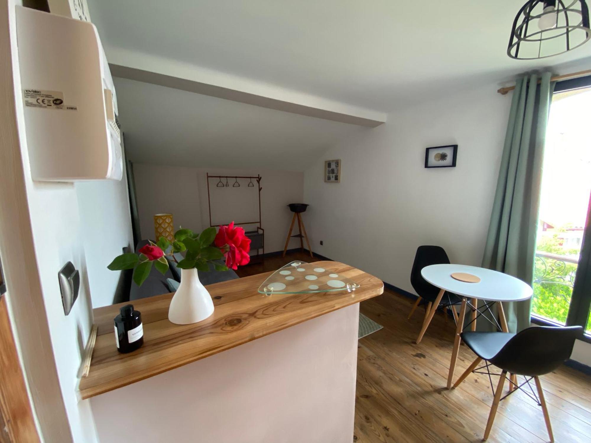 Tomeline Apartment Tartas Bagian luar foto